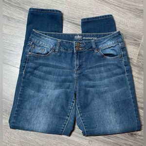 New York & Co SoHo Relaxed Boyfriend Jeans Women’s Size 4 EPC Fit like a 6